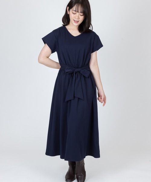 Anuenue（アヌエヌエ）の「ウエストリボンTシャツワンピース（ワンピース・レディース・ネイビー/カーキ/グレー/ブラウン・FREE）」の4枚目の写真