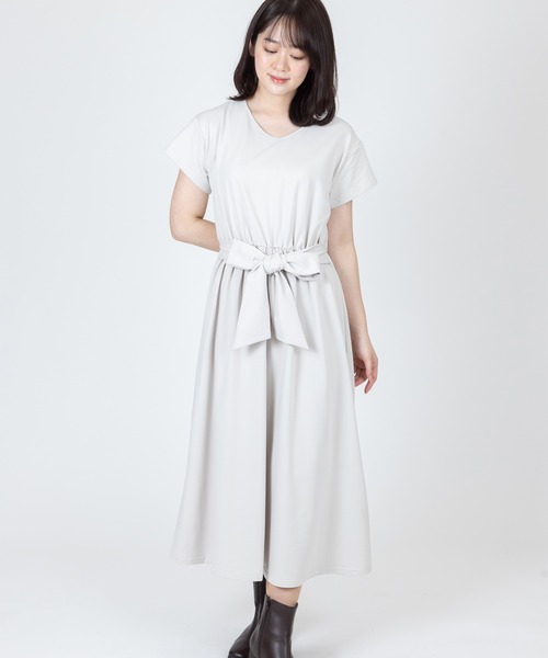 Anuenue（アヌエヌエ）の「ウエストリボンTシャツワンピース（ワンピース・レディース・ネイビー/カーキ/グレー/ブラウン・FREE）」の2枚目の写真