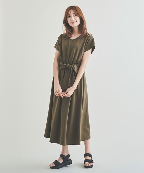Anuenue（アヌエヌエ）の「ウエストリボンTシャツワンピース（ワンピース・レディース・ネイビー/カーキ/グレー/ブラウン・FREE）」の17枚目の写真
