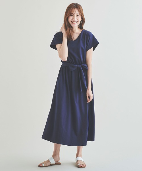 Anuenue（アヌエヌエ）の「ウエストリボンTシャツワンピース（ワンピース・レディース・ネイビー/カーキ/グレー/ブラウン・FREE）」の13枚目の写真