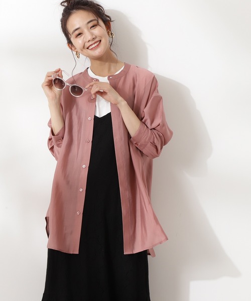 N.（N. Natural Beauty Basic）（エヌエヌナチュラルビューティーベーシック）の「サイドボタンシアーシャツ（シャツ/ブラウス・レディース・ホワイト/レッド/ライトグリーン・MEDIUM）」の3枚目の写真