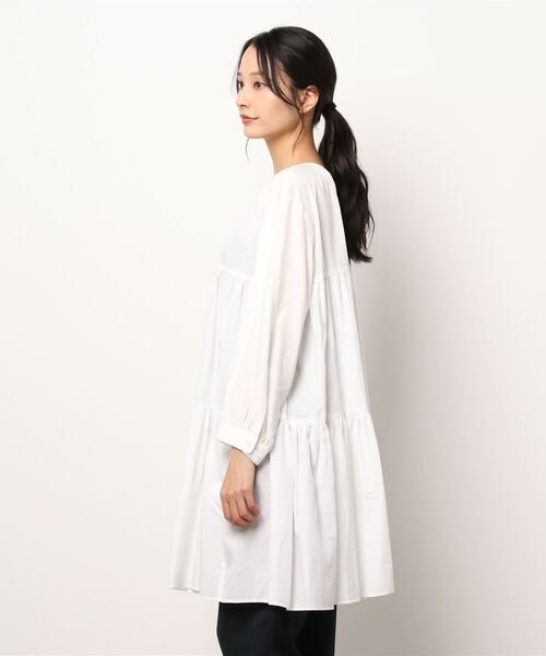 GRANDMA MAMA DAUGHTER(グランマママドーター)の「∴【GRANDMA MAMA DAUGHTER / グランママドーター】ティアードチュニック TS912321(シャツ/ブラウス・レディース・ホワイト/ブラック・2/1/0)」の8枚目の写真