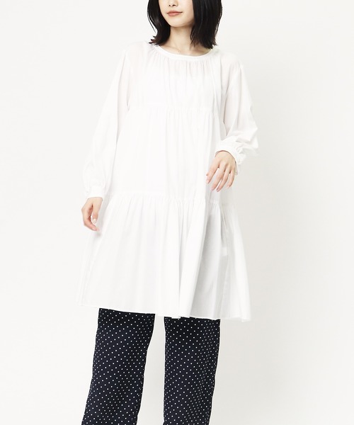 GRANDMA MAMA DAUGHTER(グランマママドーター)の「∴【GRANDMA MAMA DAUGHTER / グランママドーター】ティアードチュニック TS912321(シャツ/ブラウス・レディース・ホワイト/ブラック・2/1/0)」の4枚目の写真