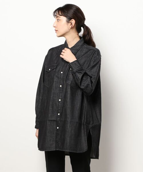 Lee(リー)の「ウエストマーク デニムシャツ(シャツ/ブラウス・レディース・インディゴブルー/ブラック系その他・SMALL/MEDIUM)」の15枚目の写真