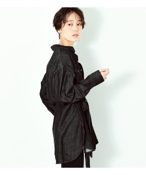 Lee(リー)の「ウエストマーク デニムシャツ(シャツ/ブラウス・レディース・インディゴブルー/ブラック系その他・SMALL/MEDIUM)」の9枚目の写真