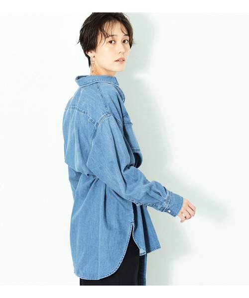 Lee(リー)の「ウエストマーク デニムシャツ(シャツ/ブラウス・レディース・インディゴブルー/ブラック系その他・SMALL/MEDIUM)」の22枚目の写真