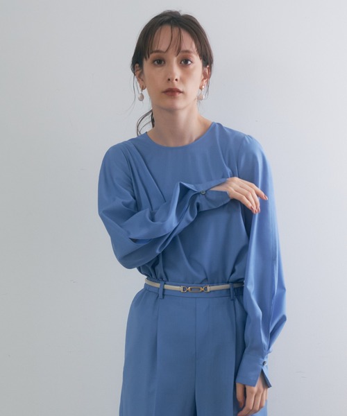 ANAYI(アナイ)の「【InRed 12月号掲載】ウールポプリンタックスリーブ ブラウス <手洗い可>(シャツ/ブラウス・レディース・ライトグレー/ライトブルー・38)」の17枚目の写真