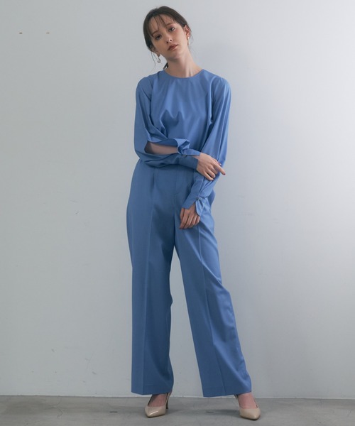 ANAYI(アナイ)の「【InRed 12月号掲載】ウールポプリンタックスリーブ ブラウス <手洗い可>(シャツ/ブラウス・レディース・ライトグレー/ライトブルー・38)」の5枚目の写真