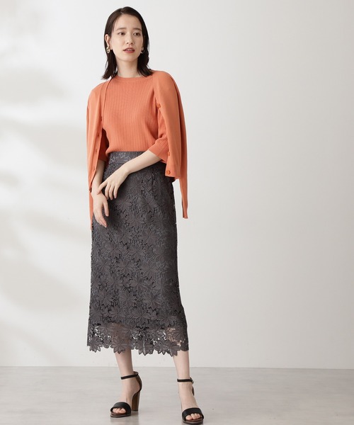 N.（N. Natural Beauty Basic）（エヌエヌナチュラルビューティーベーシック）の「ハイツイストコットンレーヨンランダムリブニット（ニット/セーター・レディース・ホワイト/ネイビー/オレンジ/ブルー・MEDIUM）」の10枚目の写真