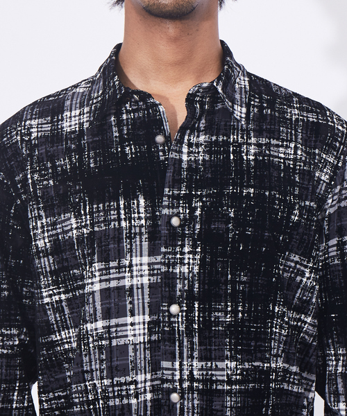 5351 POUR LES HOMMES(ゴーサンゴーイチプールオム)の「ブロークンフロッキー チェックシャツ(シャツ/ブラウス・メンズ・ブラック/ホワイト・46/48/50/44)」の6枚目の写真