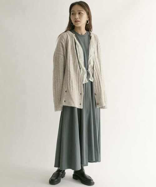 KBF（ケイビーエフ）の「ウエストリボンフレアカットワンピース（ワンピース・レディース・ブラック/ベージュ/ブルー系その他・ONE）」の4枚目の写真