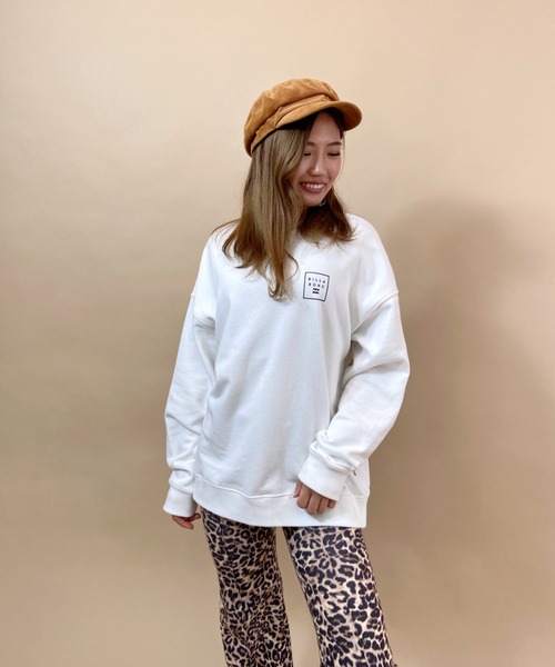 BILLABONG(ビラボン)の「BILLABONG/ビラボン ルーズシルエット バックプリントロゴトレーナー BB014-002(スウェット・レディース・ホワイト/ブラック/ベージュ・M/L)」の4枚目の写真