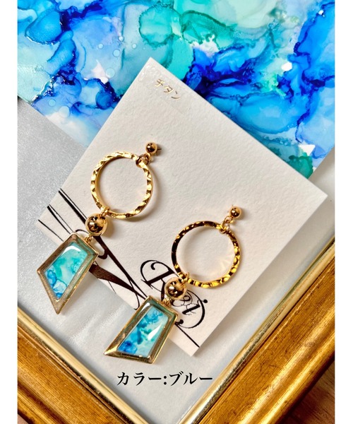 tone(トーン)の「【零-Rei-】瞬きシリーズ 揺れる多角形ピアス(MA)(ピアス(両耳用)・レディース・パープル/レッド/ターコイズブルー/イエロー/グリーン/ブラウン/ピンク/ブルー/ホワイト/オレンジ/ラベンダー/グリーン系その他/カーキ・FREE)」の7枚目の写真