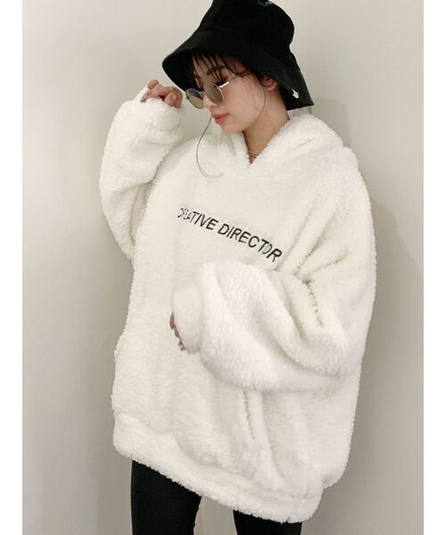 GYDA（ジェイダ）の「CREATIVE DIRECTORボアフードパーカー（パーカー・レディース・オフホワイト/チャコールグレー/ブラウン・FREE）」の7枚目の写真