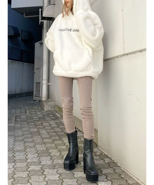 GYDA（ジェイダ）の「CREATIVE DIRECTORボアフードパーカー（パーカー・レディース・オフホワイト/チャコールグレー/ブラウン・FREE）」の15枚目の写真