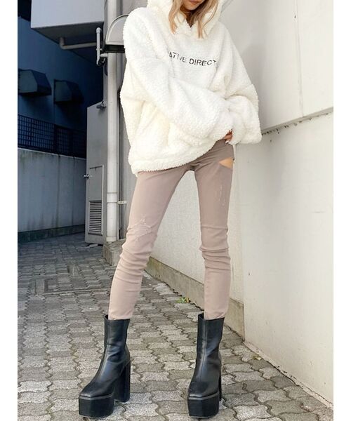 GYDA（ジェイダ）の「CREATIVE DIRECTORボアフードパーカー（パーカー・レディース・オフホワイト/チャコールグレー/ブラウン・FREE）」の6枚目の写真