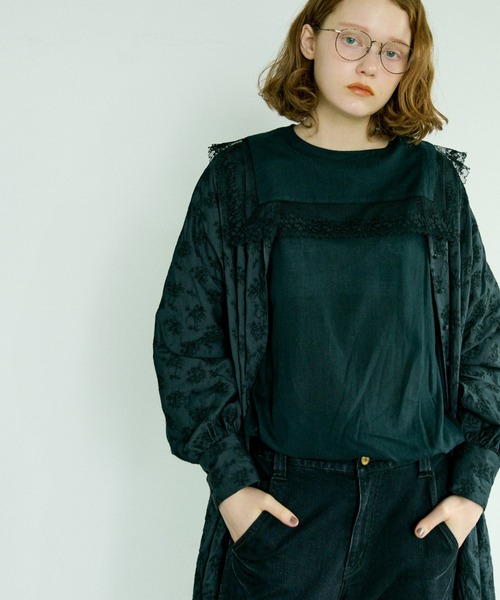 PUAL CE CIN（ピュアルセシン）の「襟レースガーゼプルオーバーブラウス（シャツ/ブラウス・レディース・ブラック/ナチュラル/サックスブルー/キャメル・FREE）」の2枚目の写真