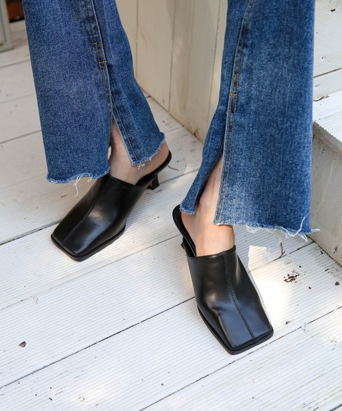 UNE MANSION（ユヌマンション）の「スクエアミュール（パンプス・レディース・ブラック/ブラウン/アイボリー/レオパード・23.0cm/24.0cm/25.0cm）」の3枚目の写真