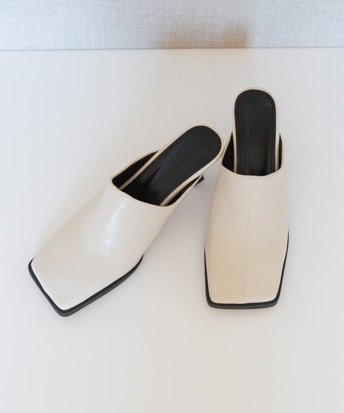 UNE MANSION（ユヌマンション）の「スクエアミュール（パンプス・レディース・ブラック/ブラウン/アイボリー/レオパード・23.0cm/24.0cm/25.0cm）」の20枚目の写真