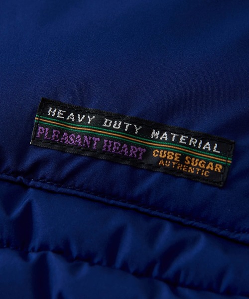 CUBE SUGAR（キューブシュガー）の「リサイクルエアコンダウン オーバーサイズ ベスト（ダウンベスト・レディース・カーキ/ブルー・M）」の21枚目の写真