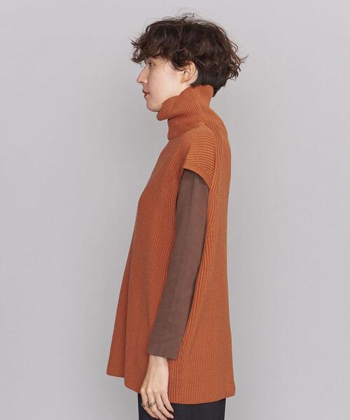 AURALEE（オーラリー）の「＜AURALEE＞リブタートルネック ベスト Ψ（ベスト・レディース・オレンジ/ベージュ・1）」の4枚目の写真