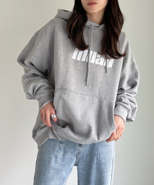muahmuah（ムーアムーア）の「【muah muah/ムーアムーア】BALANCE MUAHLOGO OVERFIT HOODIE（パーカー・レディース・グレー/インディゴブルー/ブルー/クリーム/ラベンダー/ブラック・FREE）」の2枚目の写真