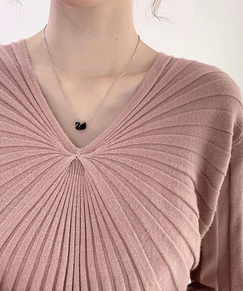 Grandeir（グランディール）の「ベルスリーブ リブニット ロングワンピース（ワンピース・レディース・ブラック/ピンク/モカ・M）」の7枚目の写真