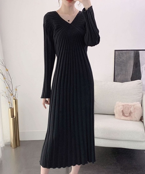 Grandeir（グランディール）の「ベルスリーブ リブニット ロングワンピース（ワンピース・レディース・ブラック/ピンク/モカ・M）」の8枚目の写真