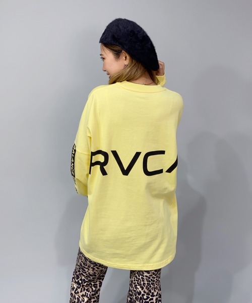 RVCA(ルーカ)の「RVCA/ルーカ ビッグシルエット サイドロゴテープ バックプリントロンT BB044-064(Tシャツ/カットソー・レディース・ホワイト/ブラック/イエロー・S/XS)」の1枚目の写真