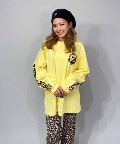 RVCA(ルーカ)の「RVCA/ルーカ ビッグシルエット サイドロゴテープ バックプリントロンT BB044-064(Tシャツ/カットソー・レディース・ホワイト/ブラック/イエロー・S/XS)」の12枚目の写真