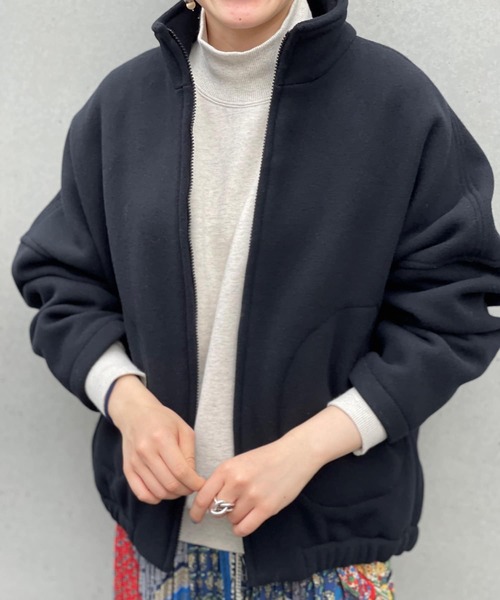 BEARDSLEY(ビアズリー)の「ワンピースやロングスカートとも好相性・圧縮ウールブルゾン(ブルゾン・レディース・ブラック/キャメル・FREE)」の1枚目の写真