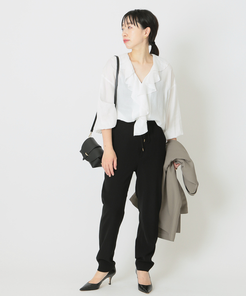 journal standard L'essage(ジャーナルスタンダードレサージュ)の「C/CUドビーフリルブラウス◆(シャツ/ブラウス・レディース・ホワイト/ネイビー/イエロー・FREE)」の5枚目の写真
