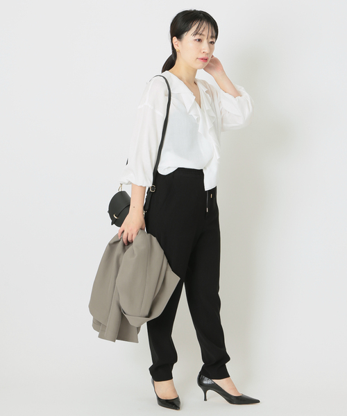journal standard L'essage(ジャーナルスタンダードレサージュ)の「C/CUドビーフリルブラウス◆(シャツ/ブラウス・レディース・ホワイト/ネイビー/イエロー・FREE)」の6枚目の写真