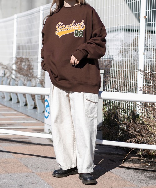 PairPair(ペアペア)の「裏起毛スクール風プルオーバー(ユニセックス)(スウェット・レディース・ネイビー/ブラウン・FREE)」の6枚目の写真