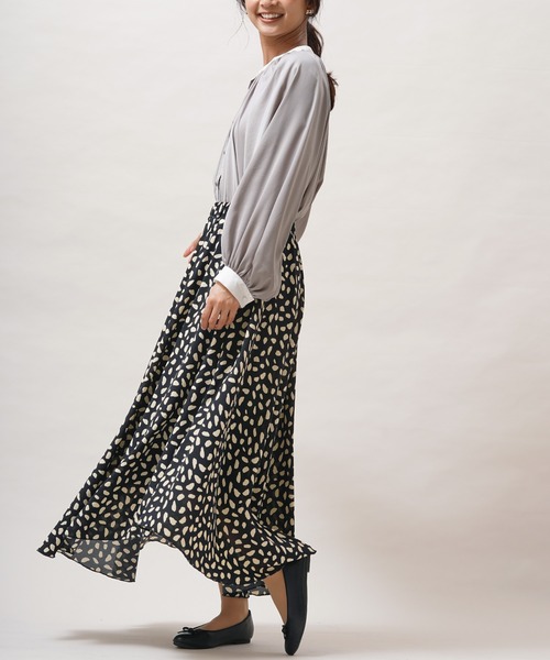 rps（アールピーエス）の「ヴィンテージサテン配色ギャザーブラウス（シャツ/ブラウス・レディース・オフホワイト/グレー/グレイッシュベージュ・M）」の13枚目の写真