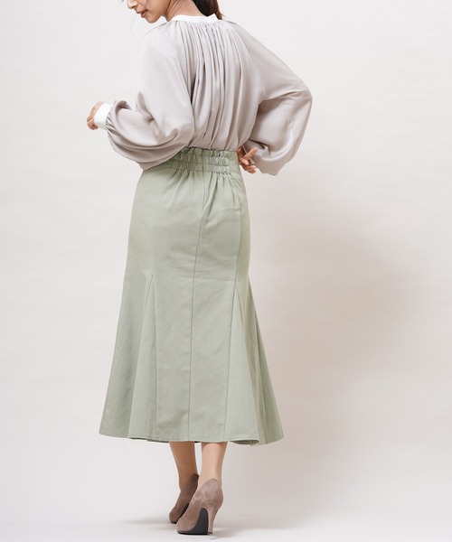 rps（アールピーエス）の「ヴィンテージサテン配色ギャザーブラウス（シャツ/ブラウス・レディース・オフホワイト/グレー/グレイッシュベージュ・M）」の21枚目の写真