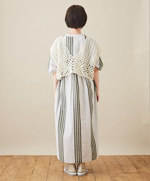 CUBE SUGAR（キューブシュガー）の「カギ針ニット クロシェ 前後着 2Way ベスト（ベスト・レディース・ホワイト/ブラック/ホワイト系その他/ブラック系その他/キャメル・M）」の8枚目の写真