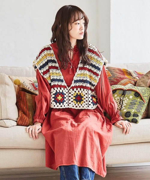 CUBE SUGAR（キューブシュガー）の「カギ針ニット クロシェ 前後着 2Way ベスト（ベスト・レディース・ホワイト/ブラック/ホワイト系その他/ブラック系その他/キャメル・M）」の15枚目の写真