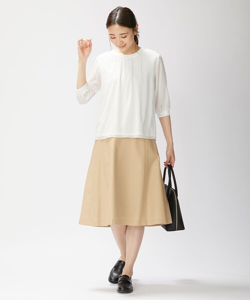 J.PRESS(ジェイプレス)の「【洗える・UVケア・速乾】OXIJEWELストレッチ フレアー スカート(スカート・レディース・ライトグレー系/黄土色系/ネイビー系・11/9/7)」の6枚目の写真
