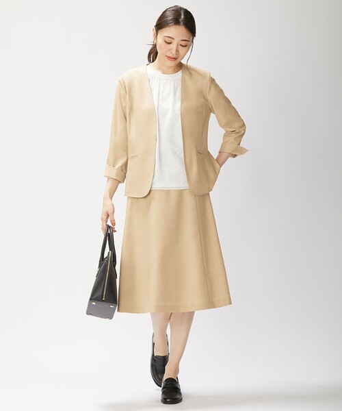 J.PRESS(ジェイプレス)の「【洗える・UVケア・速乾】OXIJEWELストレッチ フレアー スカート(スカート・レディース・ライトグレー系/黄土色系/ネイビー系・11/9/7)」の7枚目の写真