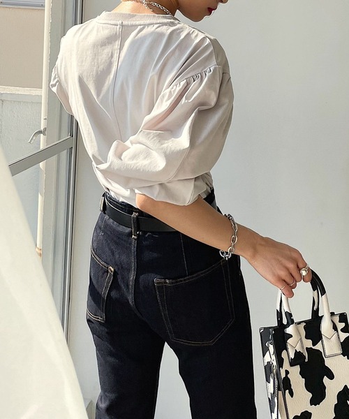 PAGEBOY（ページボーイ）の「マトンスリーブプルオーバー（Tシャツ/カットソー・レディース・ブラック/オフホワイト/ブルー/グリーン/グレイッシュベージュ・FREE）」の4枚目の写真