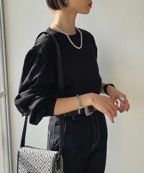 PAGEBOY（ページボーイ）の「マトンスリーブプルオーバー（Tシャツ/カットソー・レディース・ブラック/オフホワイト/ブルー/グリーン/グレイッシュベージュ・FREE）」の3枚目の写真