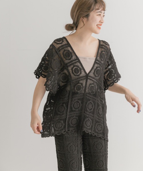 ITEMS URBANRESEARCH（アイテムズ アーバンリサーチ）の「クロシェパッチワークニット（ニット/セーター・レディース・ブラック/ナチュラル・FREE）」の3枚目の写真