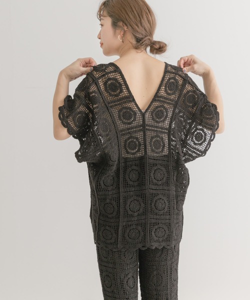 ITEMS URBANRESEARCH（アイテムズ アーバンリサーチ）の「クロシェパッチワークニット（ニット/セーター・レディース・ブラック/ナチュラル・FREE）」の4枚目の写真