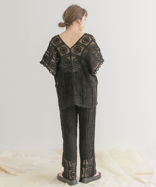 ITEMS URBANRESEARCH（アイテムズ アーバンリサーチ）の「クロシェパッチワークニット（ニット/セーター・レディース・ブラック/ナチュラル・FREE）」の11枚目の写真