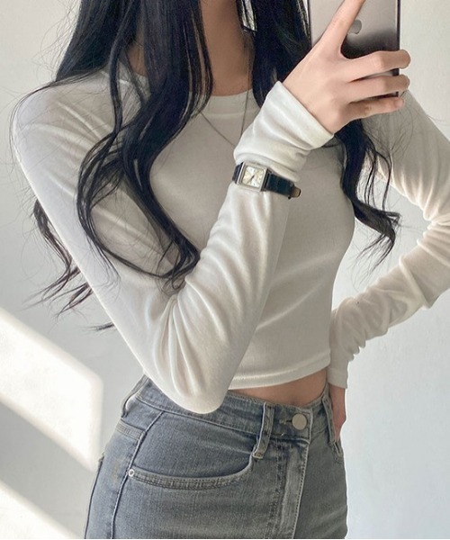 SONA（ソナ）の「SONYUNARA ベーシッククロップTシャツ（Tシャツ/カットソー・レディース・アイボリー/ネイビー/スカイブルー/ライトパープル・FREE）」の7枚目の写真