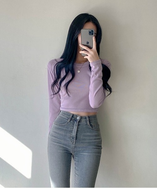 SONA（ソナ）の「SONYUNARA ベーシッククロップTシャツ（Tシャツ/カットソー・レディース・アイボリー/ネイビー/スカイブルー/ライトパープル・FREE）」の22枚目の写真