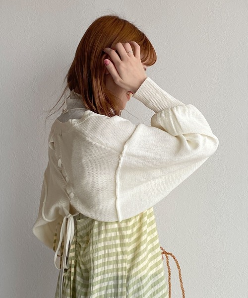 w closet（ダブルクローゼット）の「後ろレースアップショート丈カーディガン（カーディガン/ボレロ・レディース・オフホワイト/ピンク/ブラック/イエロー・FREE）」の7枚目の写真