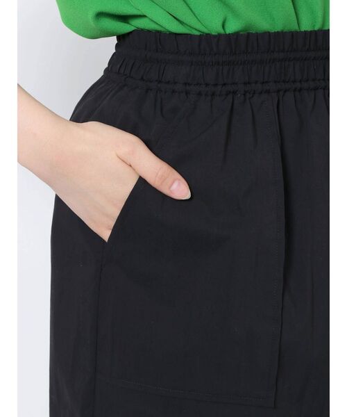 ELENDEEK(エレンディーク)の「イージーストレートスカート(スカート・レディース・ブラック/カーキ/ライム・01/02)」の19枚目の写真