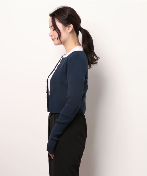 MOUSSY（マウジー）の「CROPPED BUTTON UP KNIT カーディガン（カーディガン/ボレロ・レディース・キナリ/ネイビー/バーガンディー・FREE）」の16枚目の写真